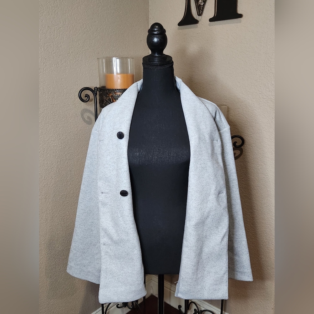 Banana Republic Women's Brushed Gray Double-Breasted Jacket. Suze Small - Picture 3 of 9